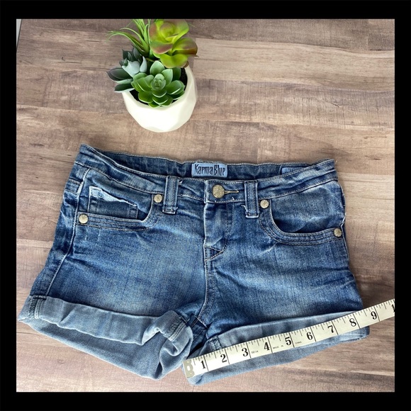 Karma Blue Jean Shorts Size 10 - Picture 5 of 8